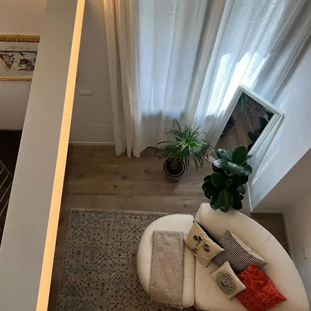 Daire Modern Appartament Floransa