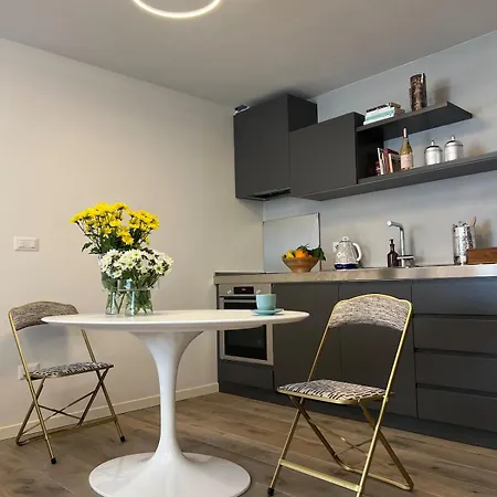 Modern Appartament Daire Floransa